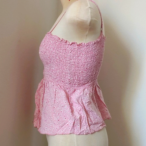 Pink top - Picture 2 of 5